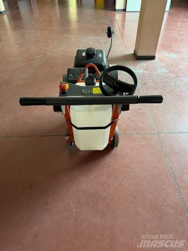 Husqvarna FS 400 瀝青碎石設備