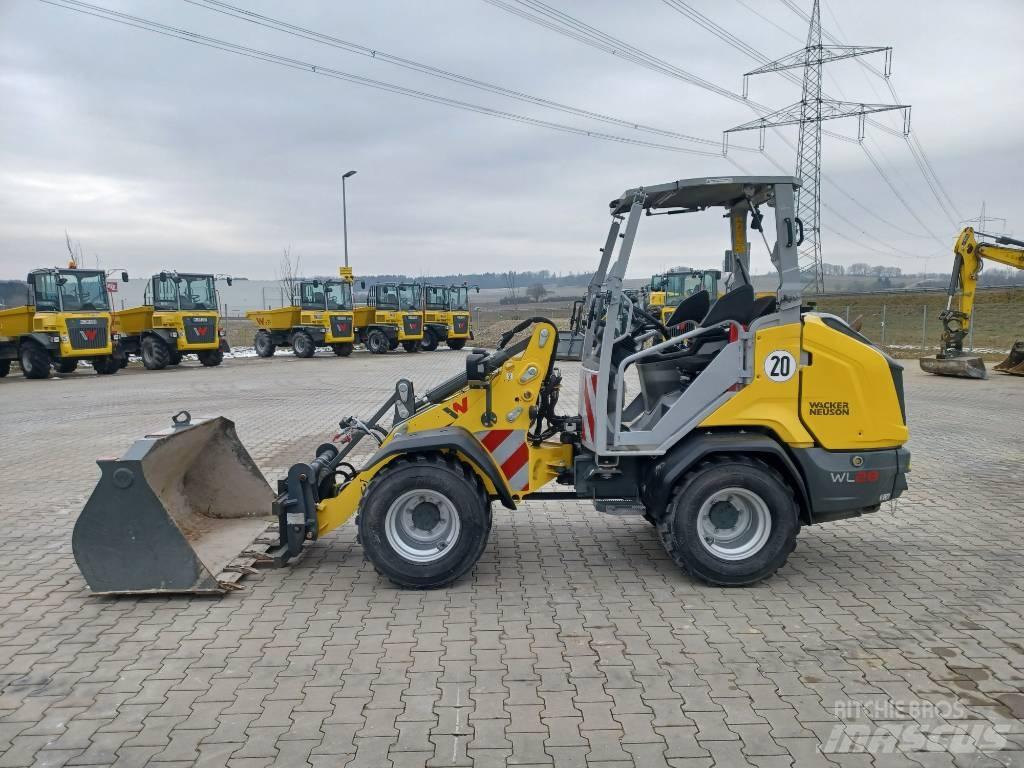 Wacker Neuson WL28 輪胎式裝載機