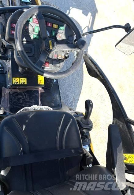 New Holland ML15 滑移轉向裝載機
