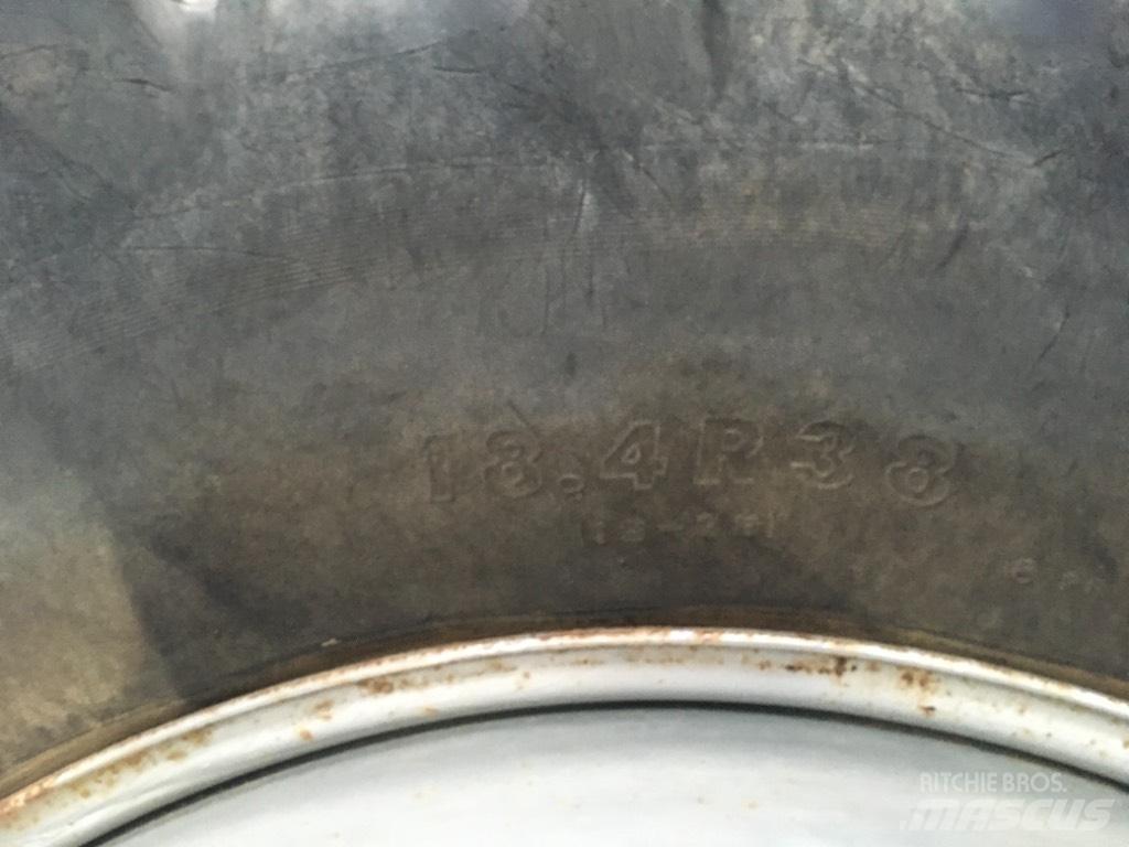  Tvillinghjul 輪胎、車輪和輪圈