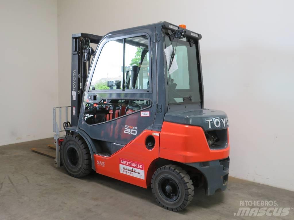 Toyota 8 FDF 20 柴油卡車