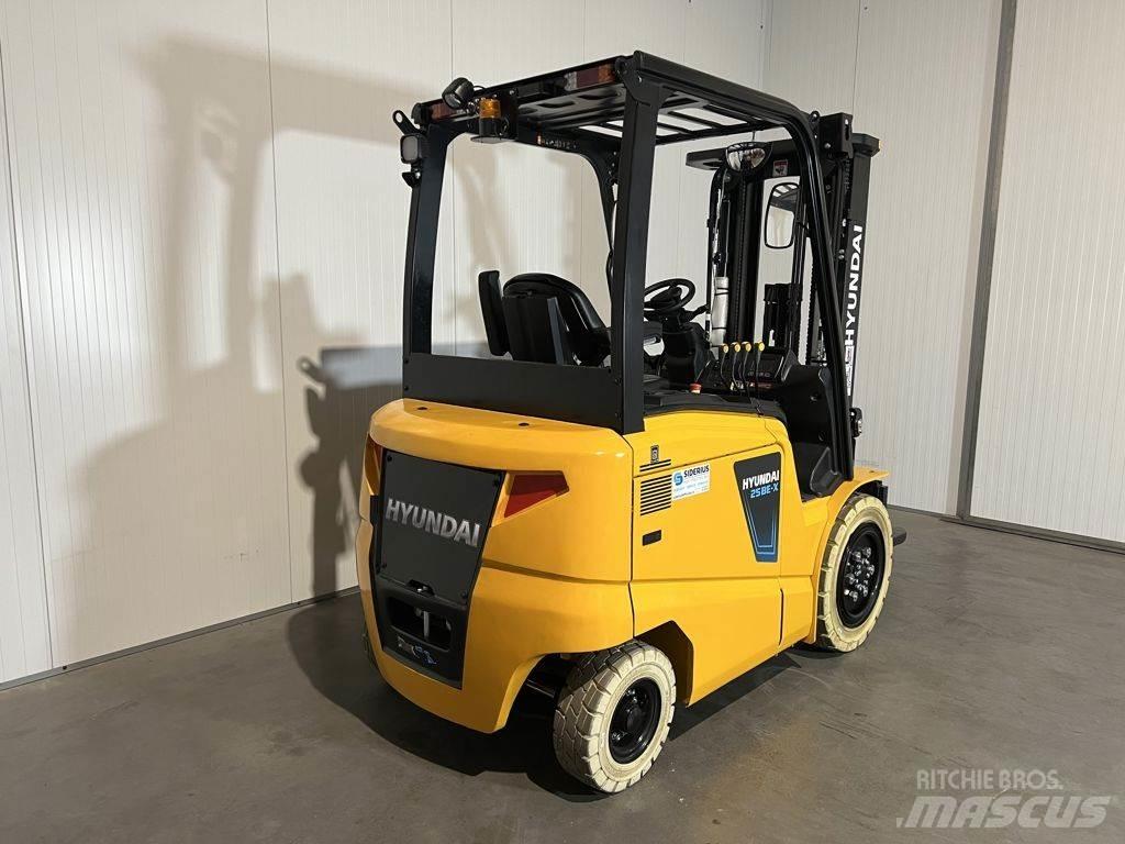 Hyundai 25BE-X 電動堆高機