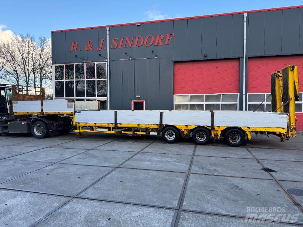 Nooteboom OSD-48-03 地架式半拖車
