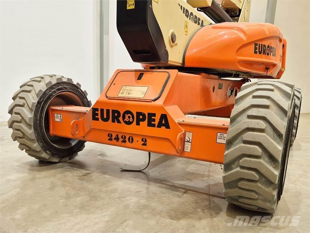 JLG E600JP 曲臂高空作業車