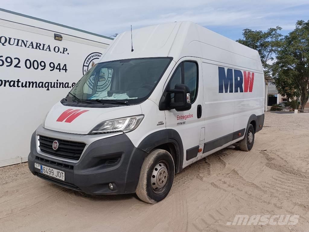 Fiat Ducato 廂式貨物運輸車