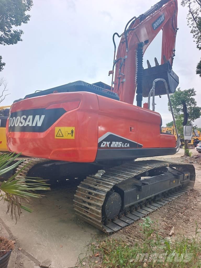Doosan DX 225LC-9C 履帶式 挖土機/掘鑿機/挖掘機