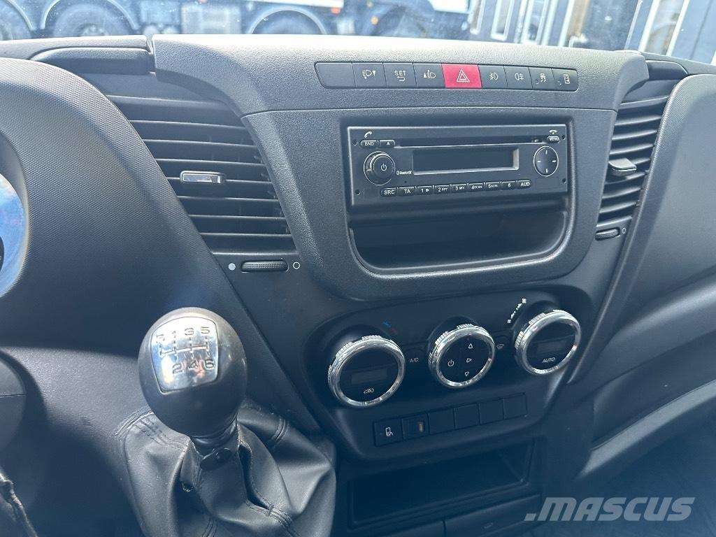 Iveco Daily 35S15 廂式貨物運輸車