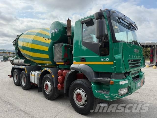 Iveco Trakker 440 混凝土車