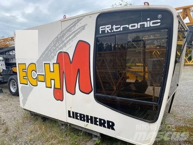 Liebherr 132 EC-HM 塔式起重機