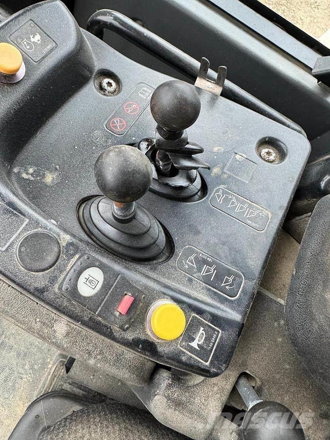 CAT 988H - 輪胎式裝載機