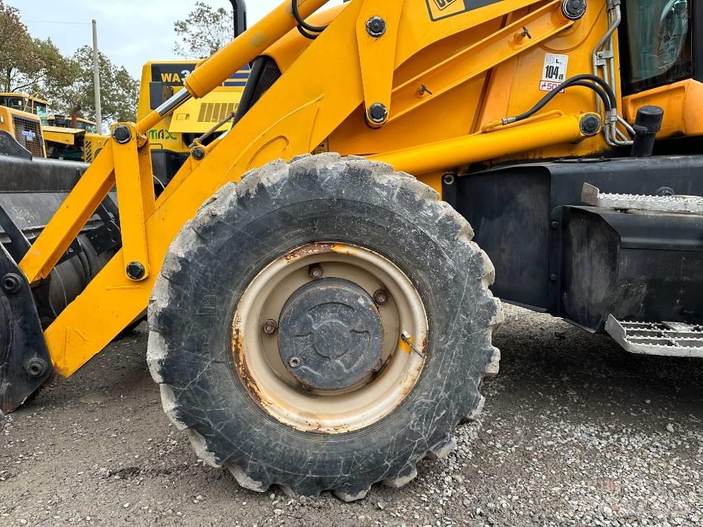 JCB 3 CX 反鏟裝載機