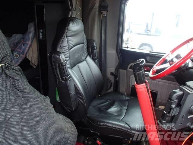 Peterbilt 388 曳引機組件