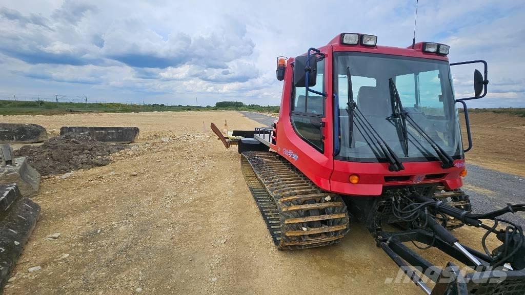  Pistenbully PB 100 鏟雪車