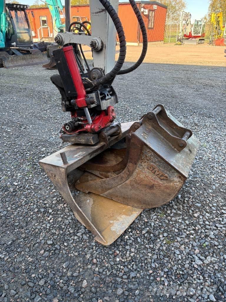 Takeuchi TB153FR 小型挖土機/掘鑿機<7t(小型挖掘機)