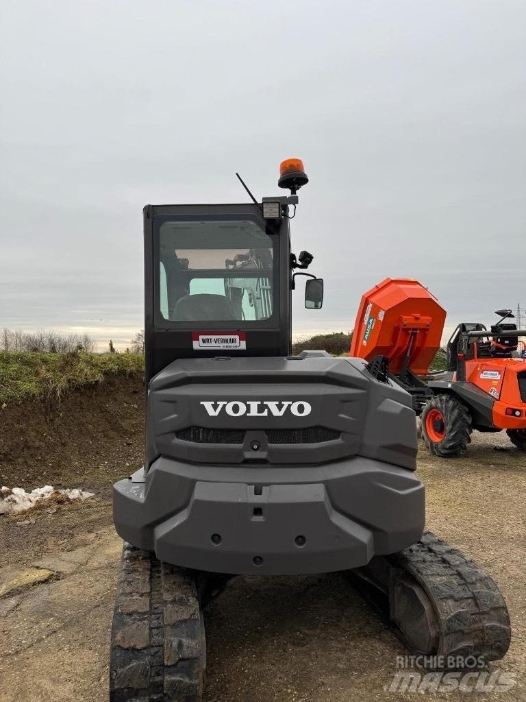 Volvo ECR58F 小型挖土機/掘鑿機<7t(小型挖掘機)