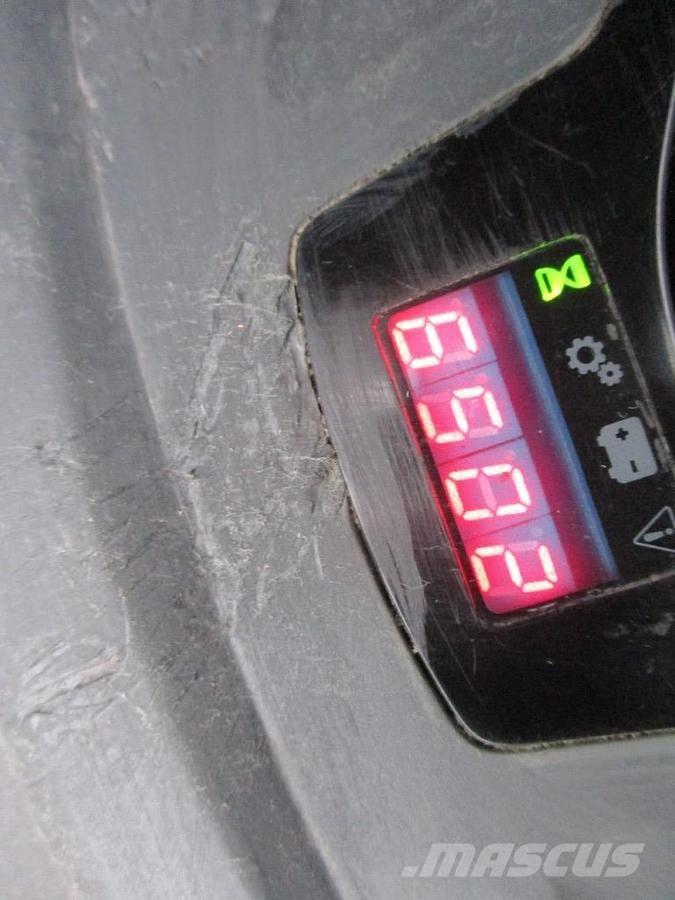 BT LPE200 平台型低架升降機