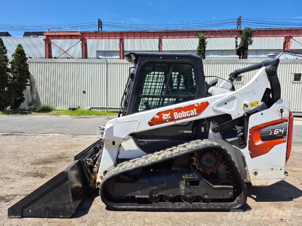 Bobcat T 64 滑移轉向裝載機