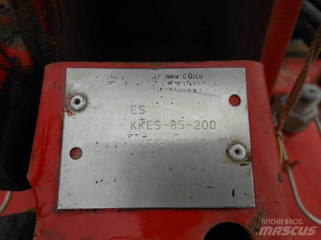 Kverneland ES85 雙向犁