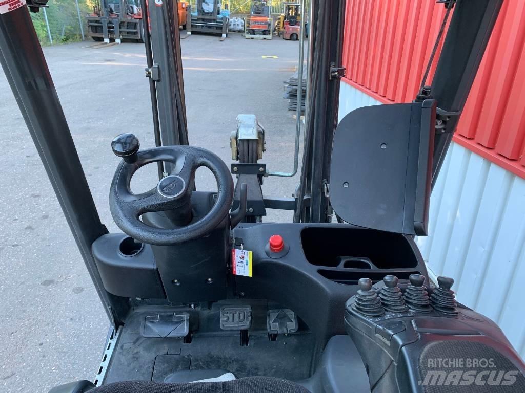 Linde E16C-02 電動堆高機