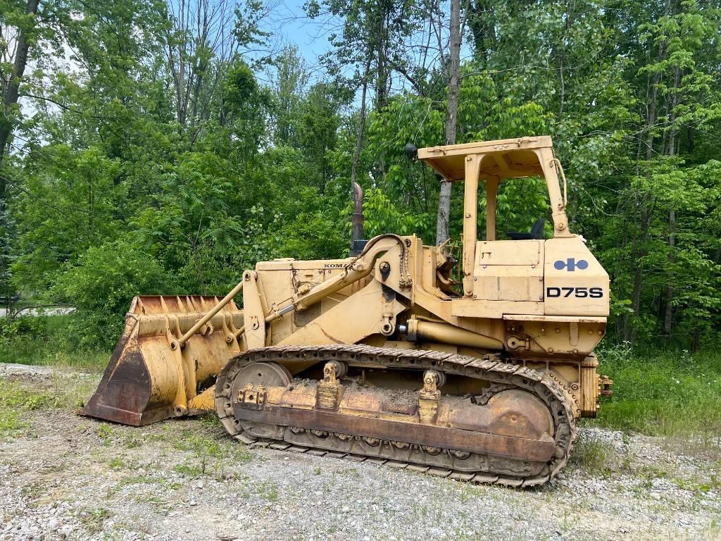 Komatsu D 75 S 推土機