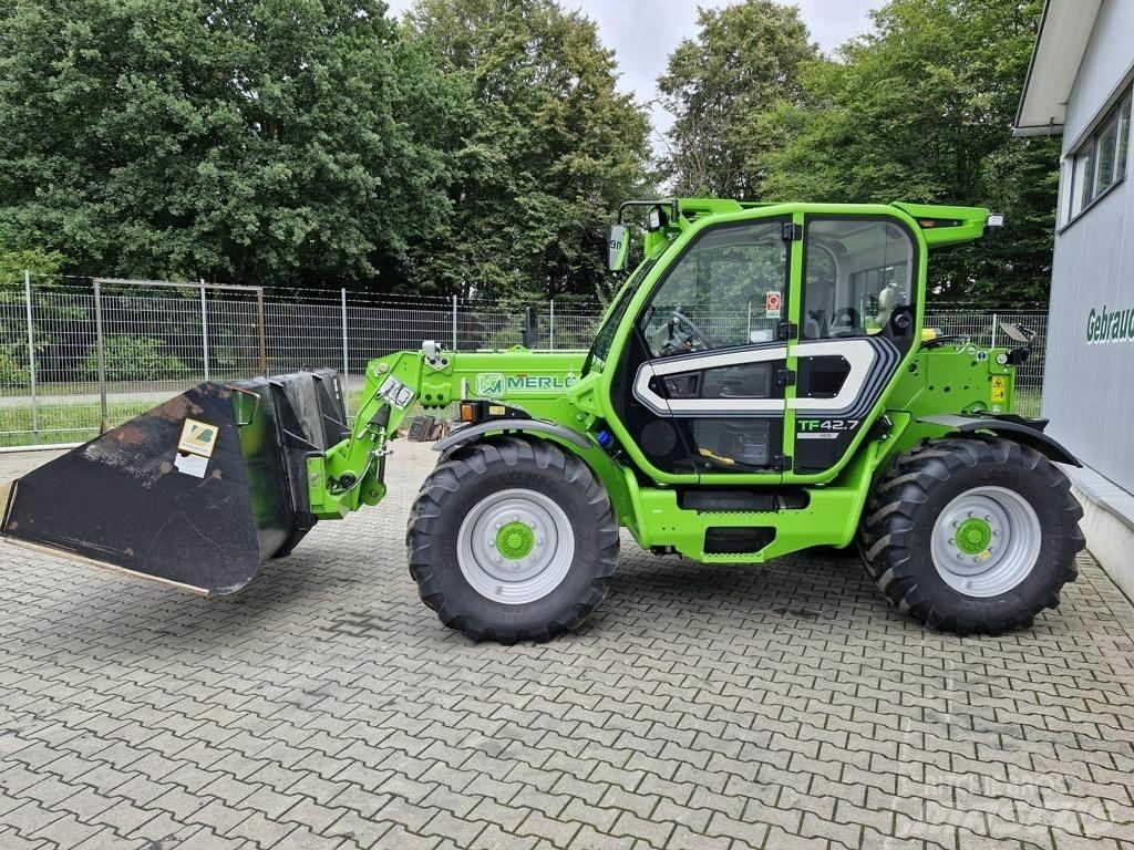 Merlo TF 42.7-140 伸縮臂操作車