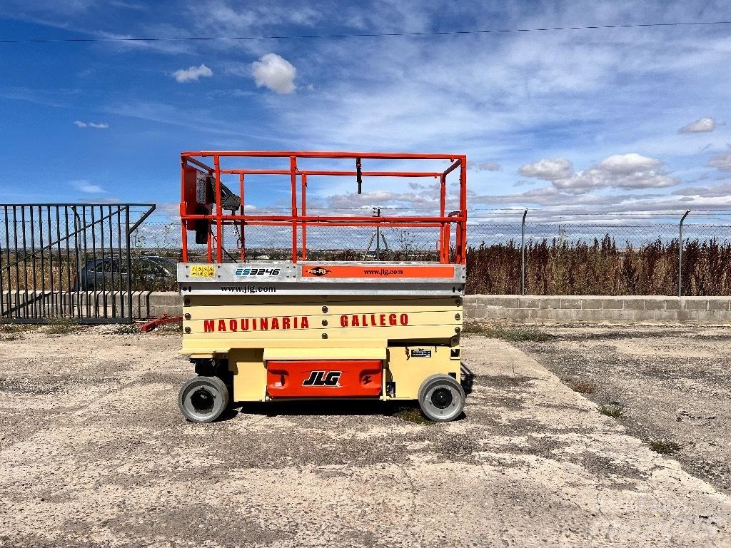 JLG 3246 ES 剪式升降機