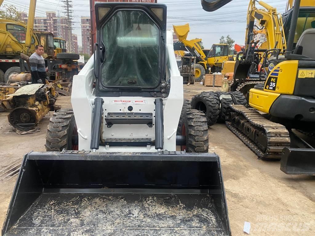 Bobcat S 300 滑移轉向裝載機