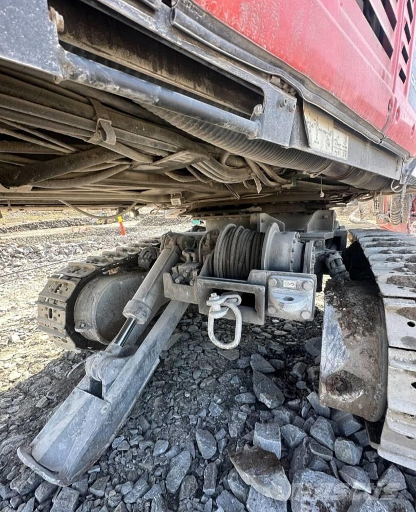 Sandvik DX800i 鑽孔機