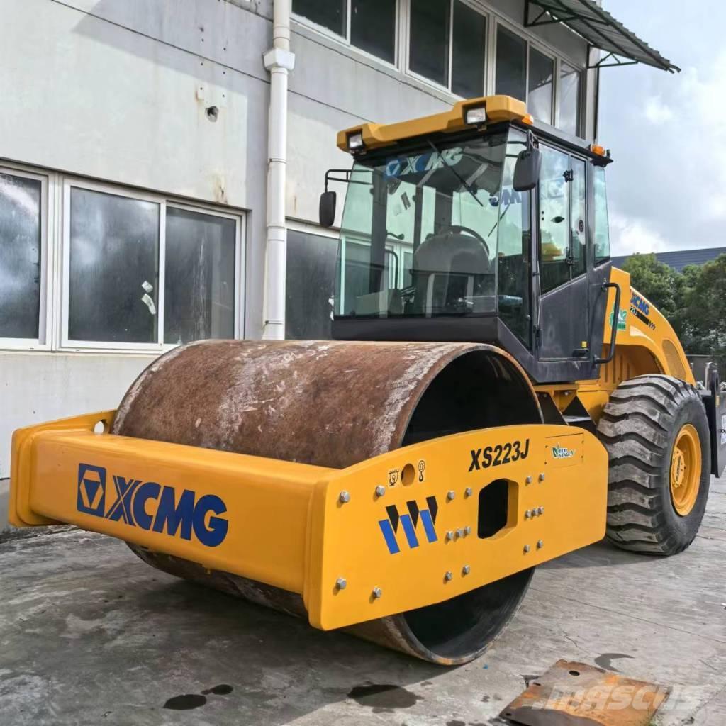 XCMG XS 223 J 單輪滾壓機