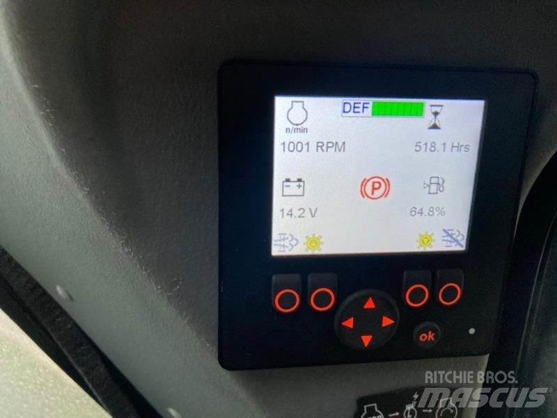 Gehl V420 滑移轉向裝載機