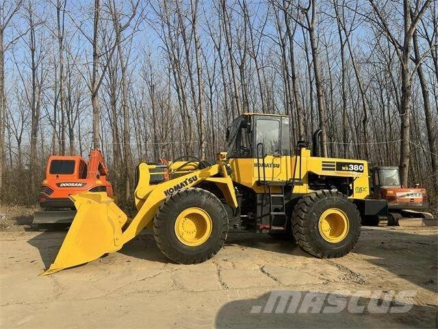 Komatsu WA380 輪胎式裝載機