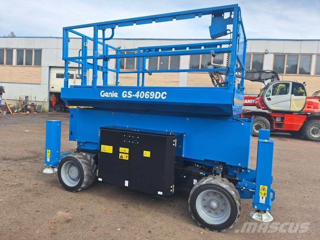 Genie GS-4069 DC 剪式升降機