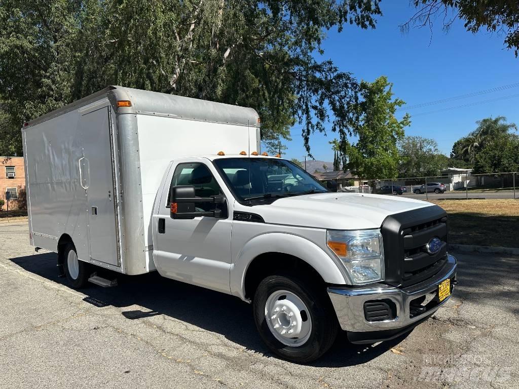 Ford F 350 皮卡.傳統半斗卡車/側卸板