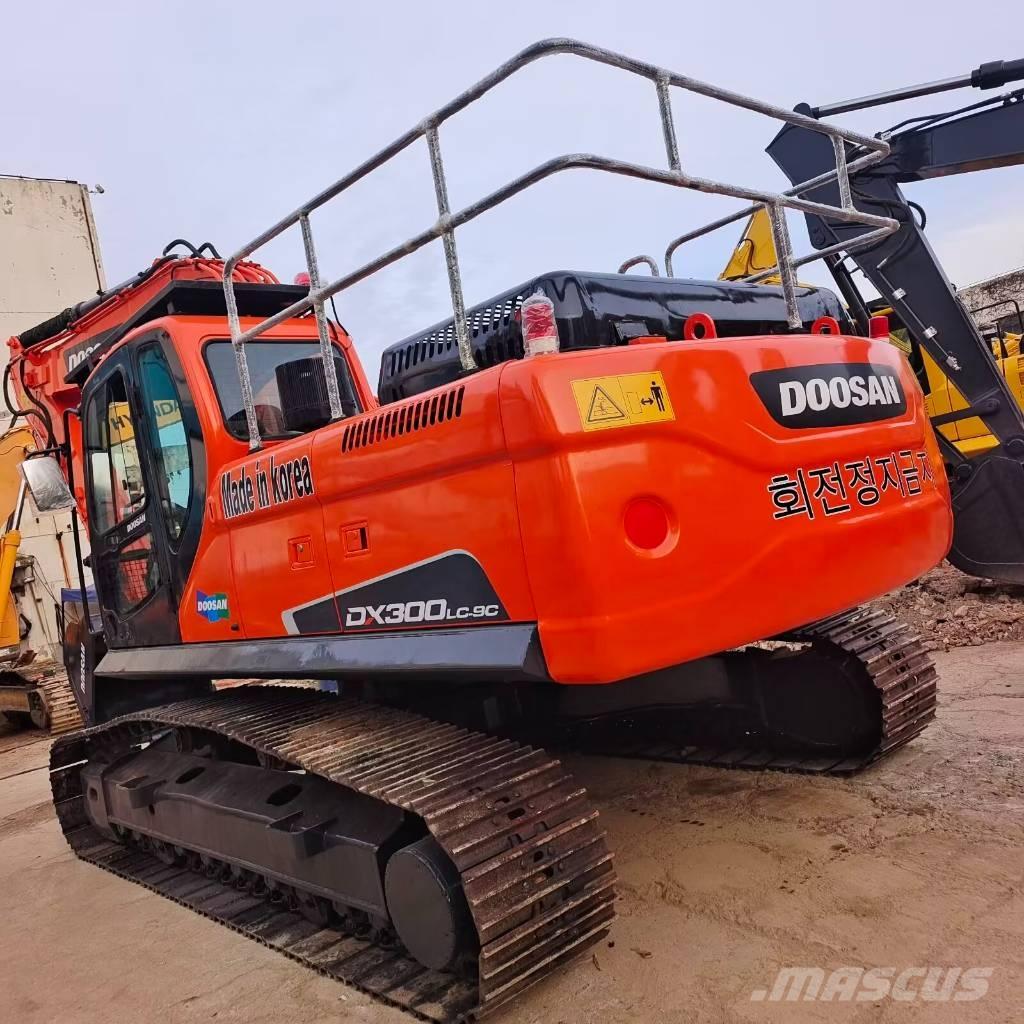 Doosan DX 300 LC 履帶式 挖土機/掘鑿機/挖掘機