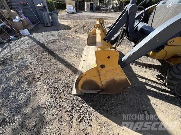 John Deere 310 反鏟裝載機