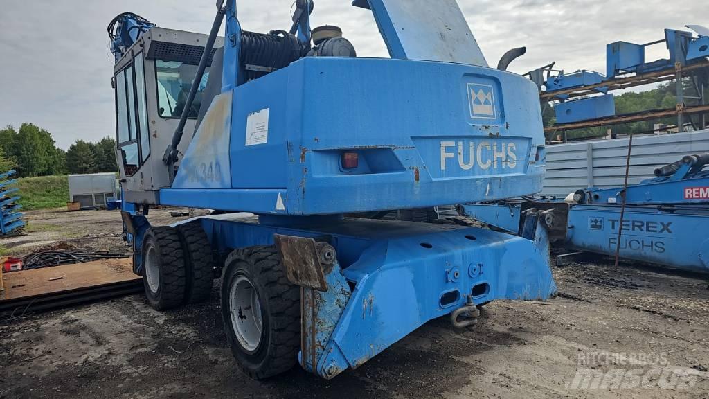 Fuchs 340 廢棄物/工業用操作車