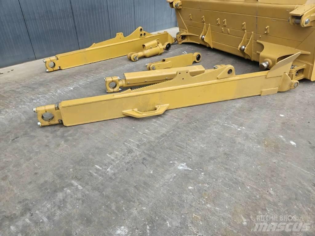 CAT D8N SU 鏟刀