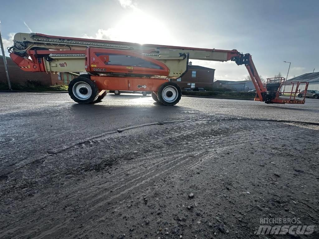 JLG 1250 AJP 曲臂高空作業車