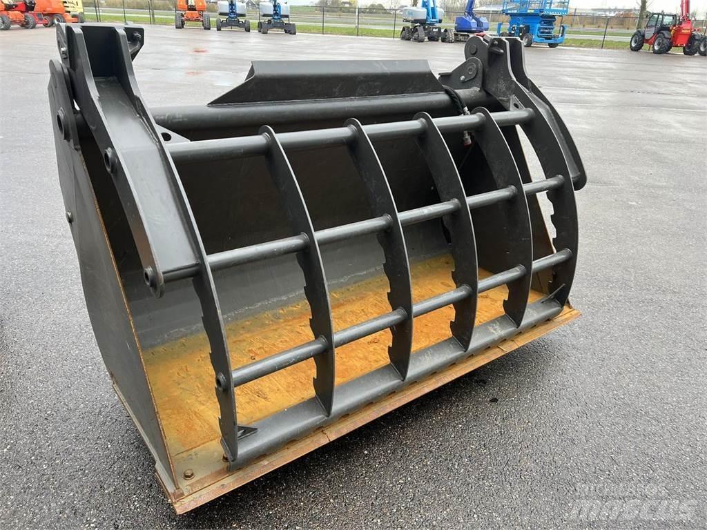 Sennebogen 355E 伸縮臂操作車