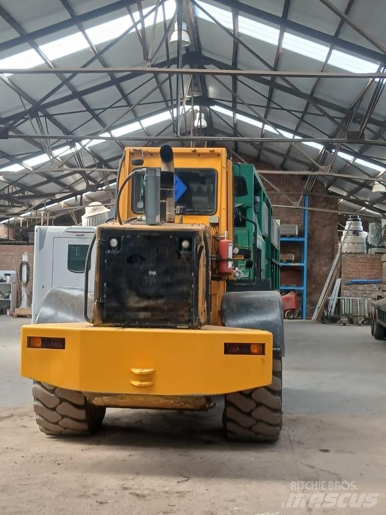 Ljungby L18 輪胎式裝載機
