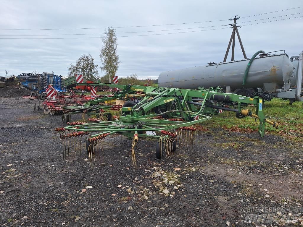 Krone Swadro 1400 耙與翻草機