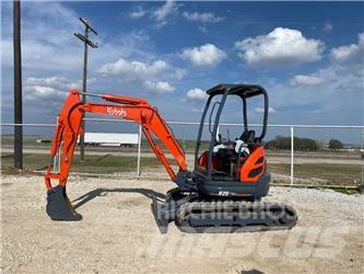 Kubota U 25 小型挖土機/掘鑿機<7t(小型挖掘機)