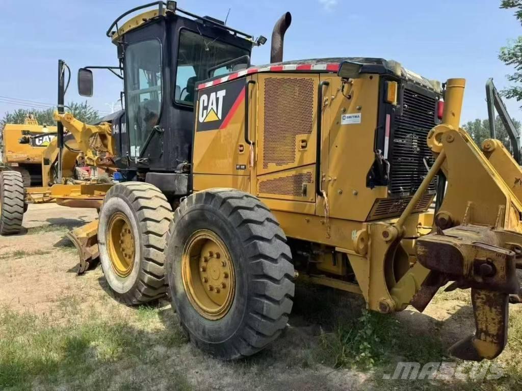 CAT 140 M 平土機