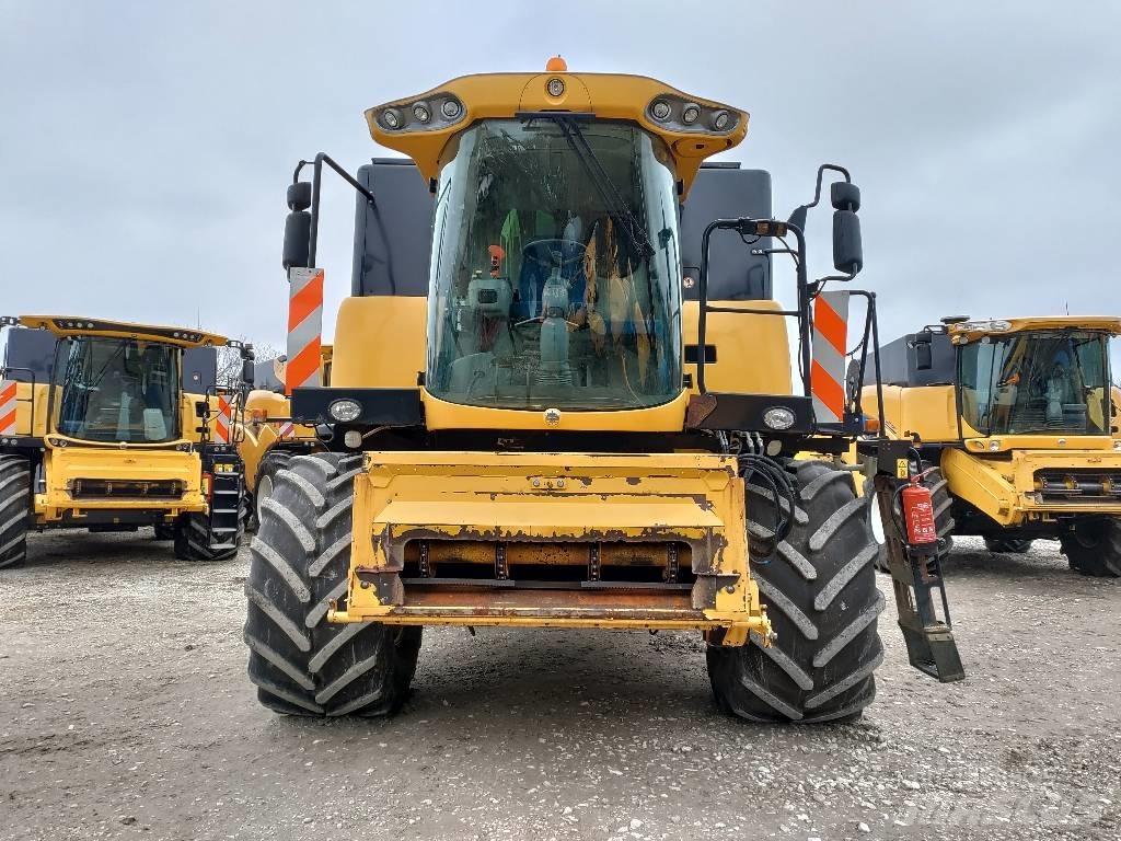 New Holland CX 6090 聯合收穫機