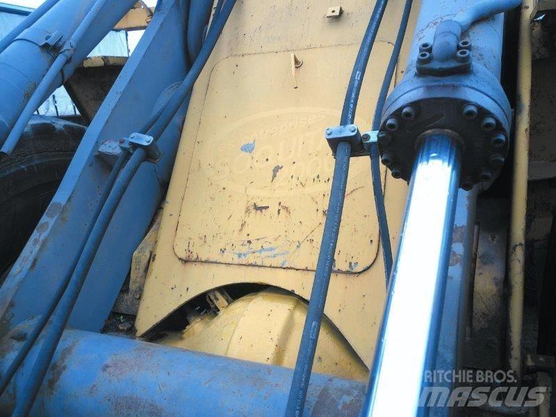 Volvo BM L120B 輪胎式裝載機