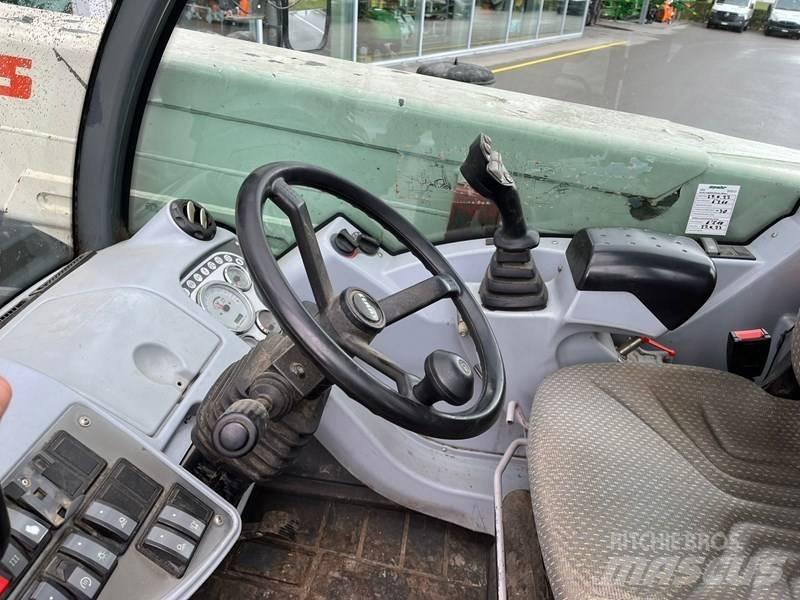 CLAAS Scorpion 7045 農業用伸縮臂裝載機