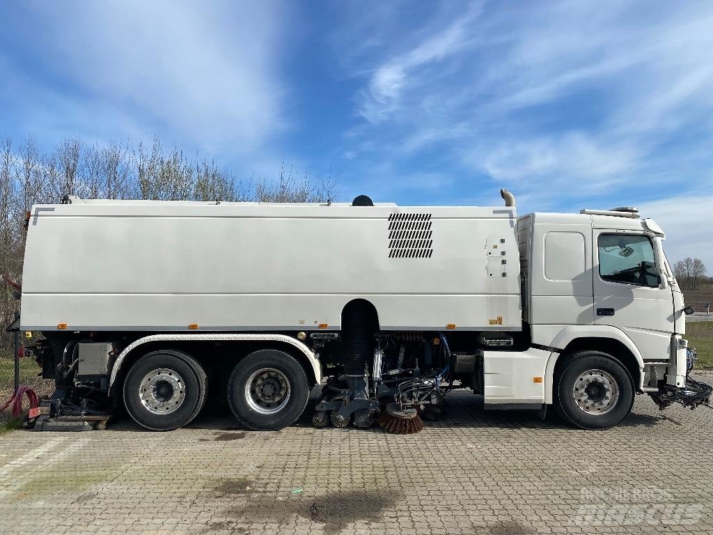 Volvo FM 500 清掃車