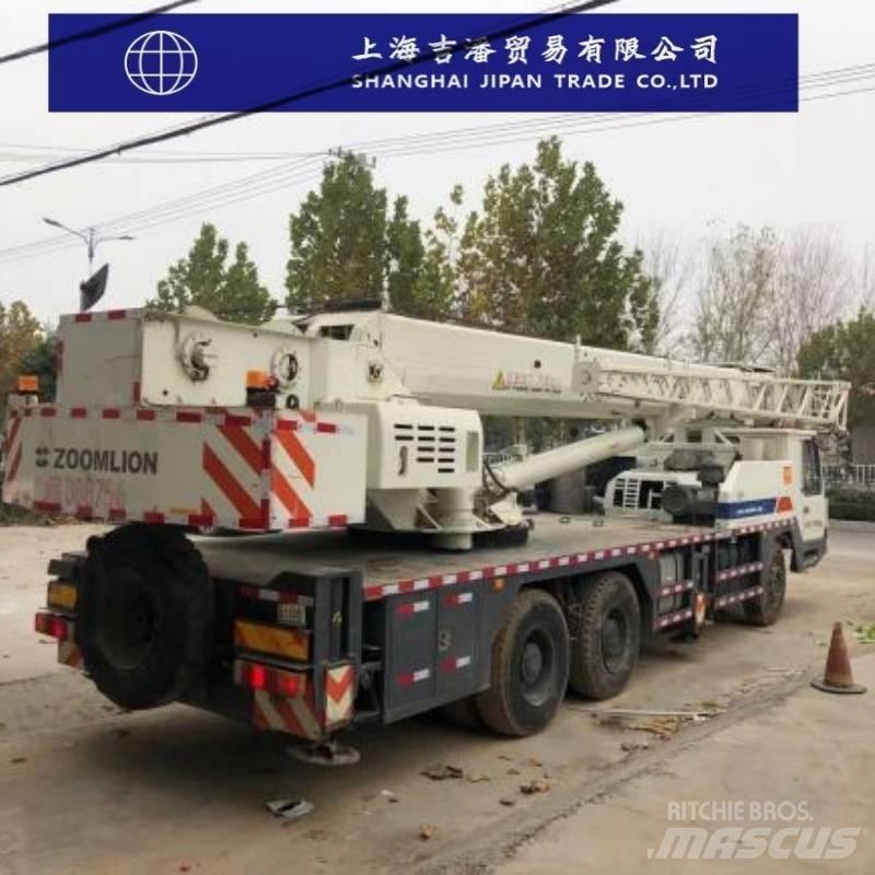 Zoomlion QY 25 全路面起重機/吊車