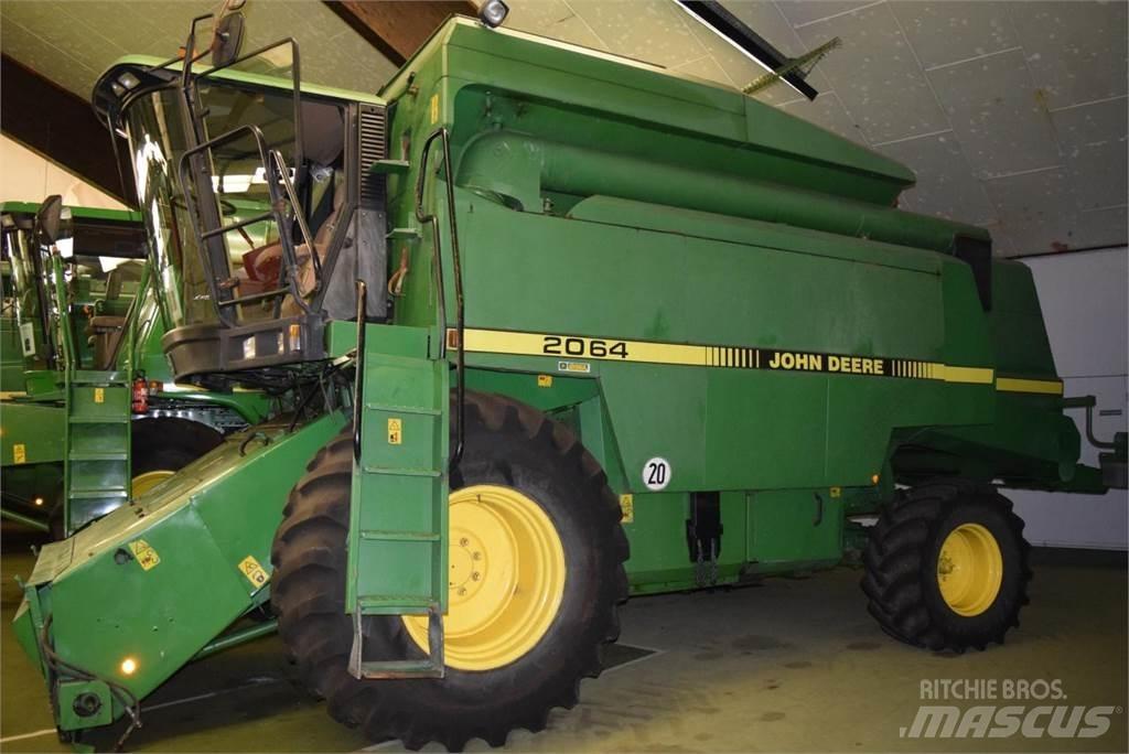 John Deere 2064 聯合收穫機