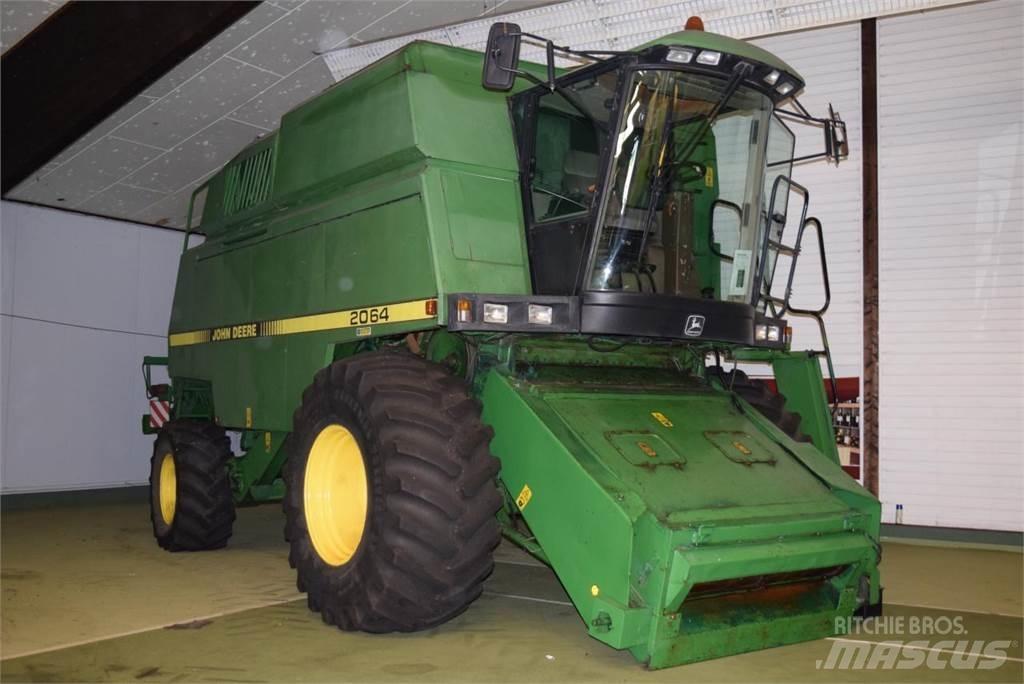 John Deere 2064 聯合收穫機